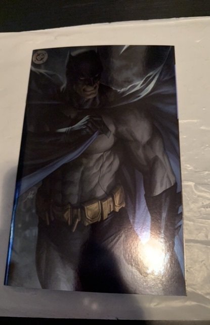 BATMAN #1 CVR J STANLEY ARTGERM LAU DC SHOWCASE WRAPAROUND FOIL VAR
