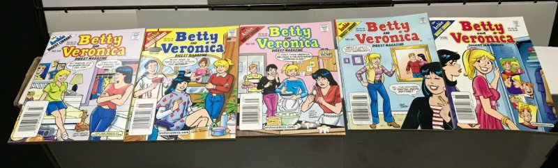 BETTY and VERONICA DIGEST MAGAZINE LOT of 5 Early-Mid 2000's FINE/newish! #7 