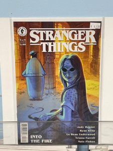 Stranger Things: Into the Fire #3 (2020)