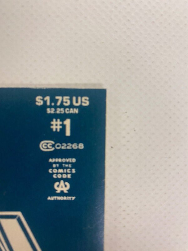 The Iron Man Manual Marvel Comics #1 Avengers 82 KM1