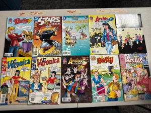 Lot of 10 Comic Lot (see pictures) 370-6