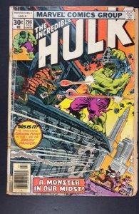The Incredible Hulk #208 (1977) DAMAGED