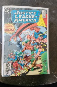 Justice League of America #238 (1985)