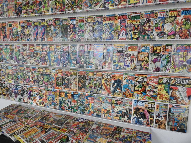 Huge Lot 160+ Comics W/ Defenders, ROM,  Marvel Team-Up, +More! Avg FN Cond!