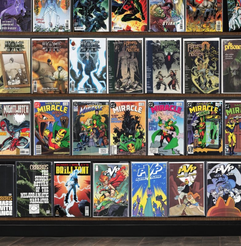 Huge Lot 130+ Comics with Green Arrow, Gambit, Mister Miracle & More!