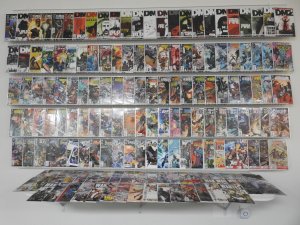 Huge Lot 170+ Comics W/ Birds of Prey, DMZ, Batman and Robin+ Avg VF-NM Cond!!