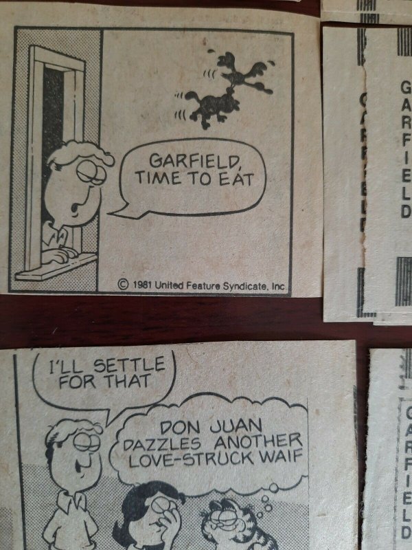 40X Garfield News Paper Comic Strip 1981 lot 7 x 2.5 Vintage  good used shape 