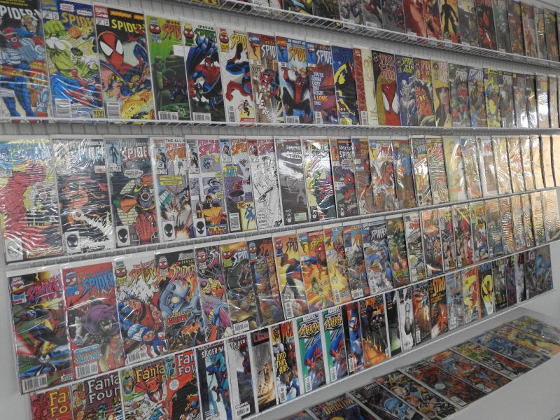 Huge Lot of 130+ Comics W/Spider-Man, Batman, Fantastic Four Avg VF Condition!