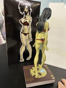 ZOMBIE TRAMP STATUE RED BIKINI Numbered #155 / 1000 NO DAMAGE MINT BOX PROSHIPS 