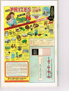 Defenders #16 (1972) - 8.0 VF *Alpha, The Ultimate Mutant/Magneto*