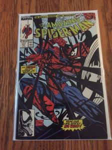 Nice amazing spiderman comic lot. Appearances by Venom, Cap, 2nd Carnage.