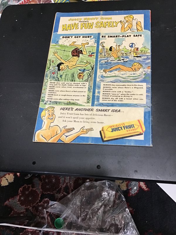 Walt Disney's Comics & Stories #216 (1958) jumping Frog! Grandma by Bark...