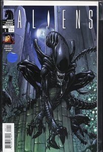 Aliens #1 Variant Cover (2009) Alien / Aliens
