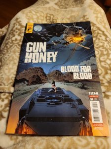 Gun Honey Blood For Blood #4 (Of 4) Cover D Hor Kheng (Mature) NM