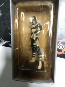 2005 Eaglemoss Lead Bullseye Figurine 49 broken in original box