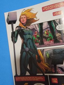 2020 CAPTAIN MARVEL 18 1st Printing Lauri-Ell Marvell see the guts NM