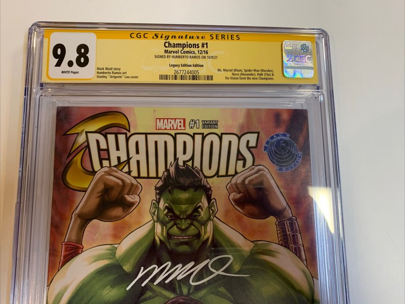 Champions (2016) # 1 (CGC SS 9.8 WP) | Signed By Humberto Ramos !