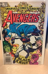 The Avengers #225 Newsstand Edition (1982) 5.5 FN-