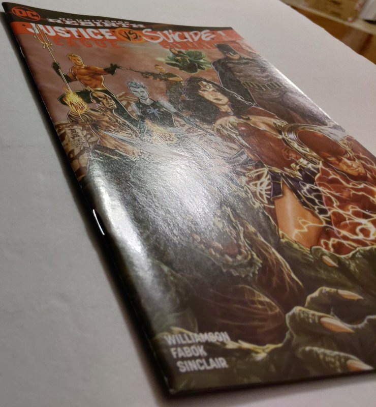 Justice League vs Suicide Squad #1 Mark Brooks Connecting Cvr - Left - (2016)