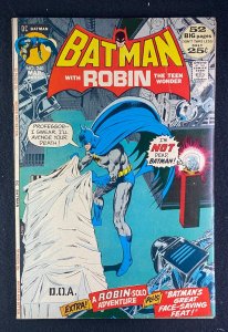 Batman (1940) #240 VG+ (4.5) Neal Adams Cover