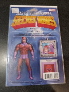 ​Marvel Super Heroes Secret Wars #7 Action Figure Variant MAGNETO