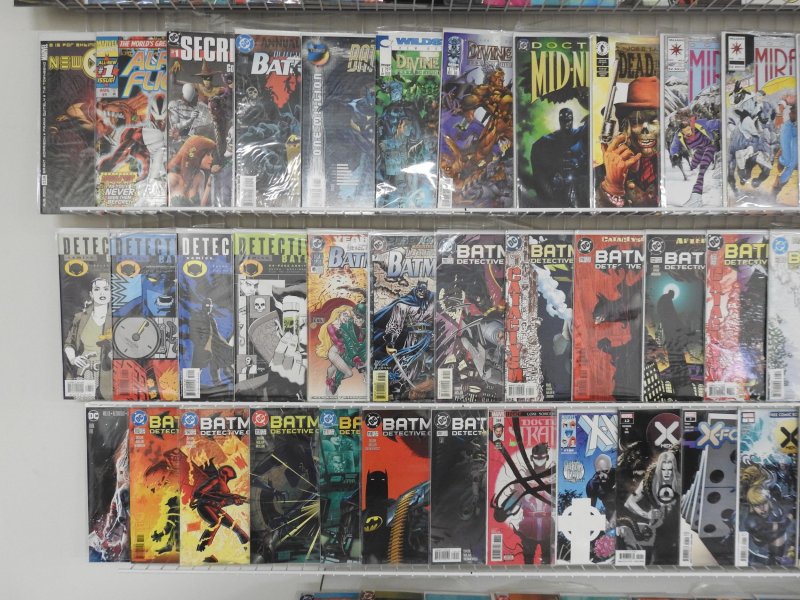 Huge Lot 140+ Comics W/ Batman, Flash, Eternal Warrior, +More! Avg VF Condition!