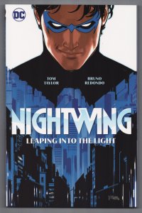 Nightwing Vol 1 Leaping Into The Light TPB (DC, 2022) NM
