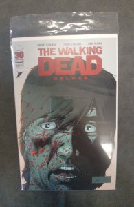 The Walking Dead Deluxe #40 Cover B (2022)