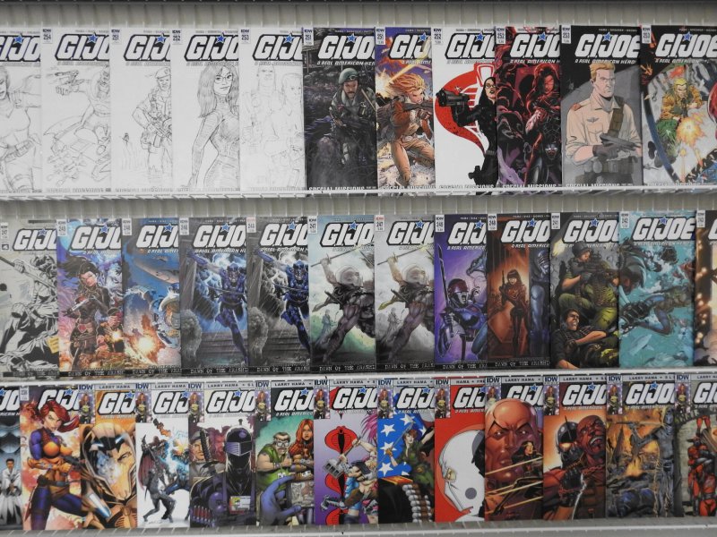 Huge Lot 230+ All G.I.Joe Comics!! Avg VF/NM Condition!