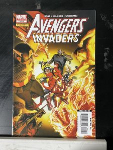 Avengers/Invaders #1 Newsstand Edition (2008)