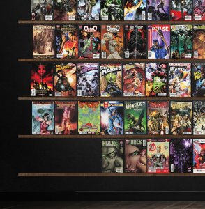 Huge Lot 250+ Comics with Runaways, New Warriors, Squadron Supreme & More!