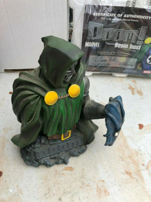 DOCTOR DOOM Resin Bust Diamond Select Toys Fantastic Four #2568/5000 with COA