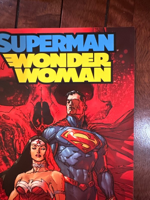 Superman/Wonder Woman #13 (2015)