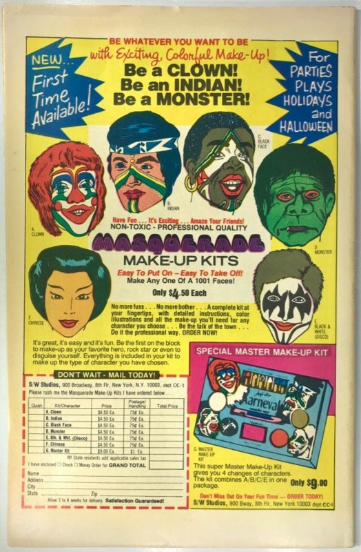 World at WAR Comic Issue 25 —  Sam Glanzman Art 1981 Charlton Comics — 32 Pages 