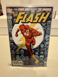 Flash #225  2005  9.0 (our highest grade)  Last Geoff Johns!