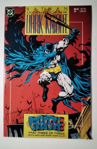 Batman: Legends of the Dark Knight #23 (1991) DC Comic Book J758