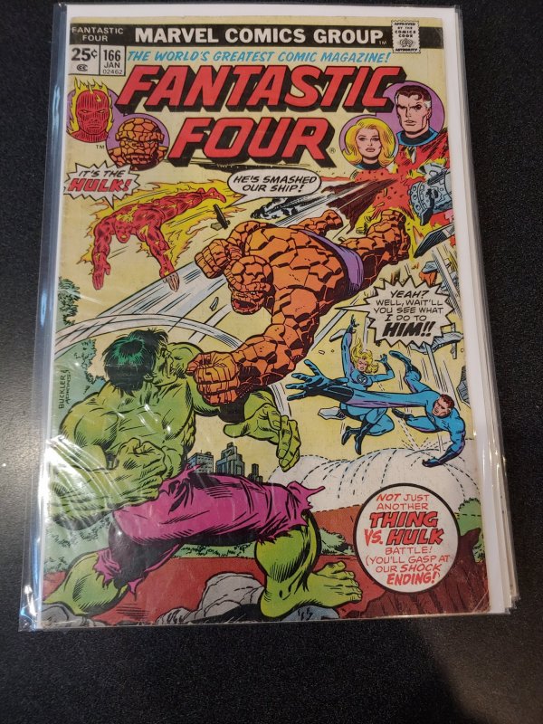 FANTASTIC FOUR #166 HULK ISSUE FINE