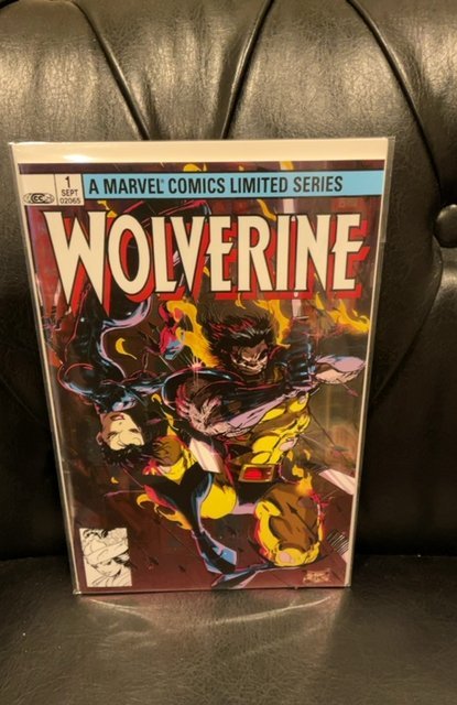 Wolverine #1 Facsimile Edition Unknown Comics Foil Cover (1982)