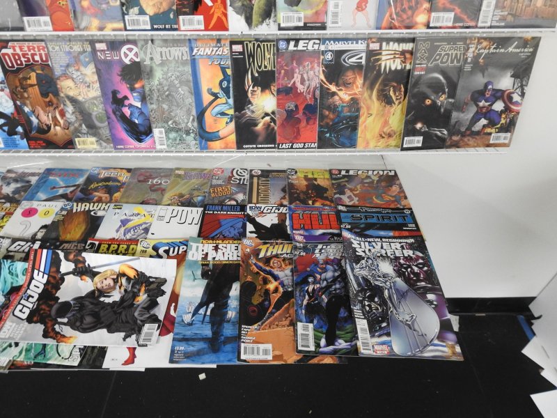 Huge Lot 180+ Comics W/ Fantastic Four, Flash, Wolverine, +More! Avg VF- Cond!