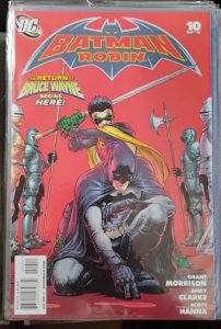 BATMAN AND ROBIN # 10  2010 DC COMICS  grant  MORRISON retun of bruce wayne