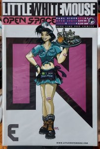 Little White Mouse: Open Space #4 (2003)