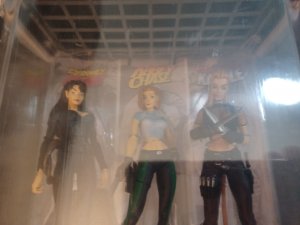 Danger Girl Special Edition Dangerous Curves Ahead 3 Figure Set - McFarlane -NEW