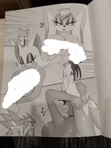 Plump Tumik Ladies (Sonics Girls)