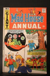 Mad House Annual #9 (1971) Giant-Size Aliens cover key wow! NM- or better!