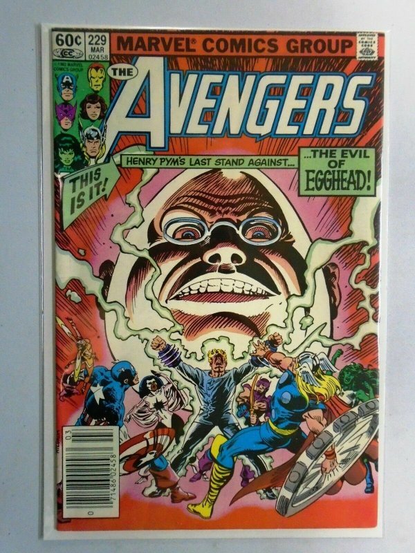 Avengers (1st Series) #215 'Silver Surfer NS 4.0 VG (1982)