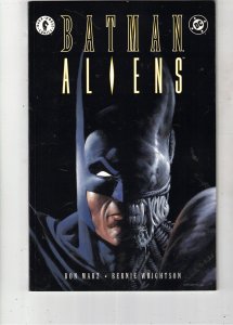 Batman / Aliens #1 Giant (1997) BERNIE WRIGHTSON ART WOW!!  Super-High-Grade NM