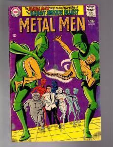 METAL MEN 32 VERY GOOD July 1968  (SC)