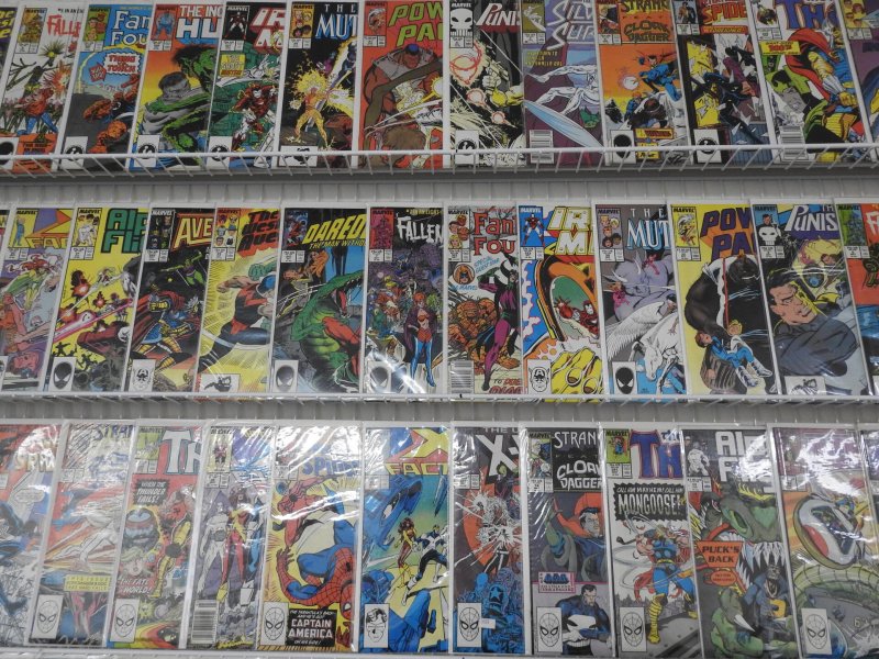 Huge Lot 140+ Comics W/ Silver Surfer, Avengers, Daredevil+ Avg VF- Condition!!
