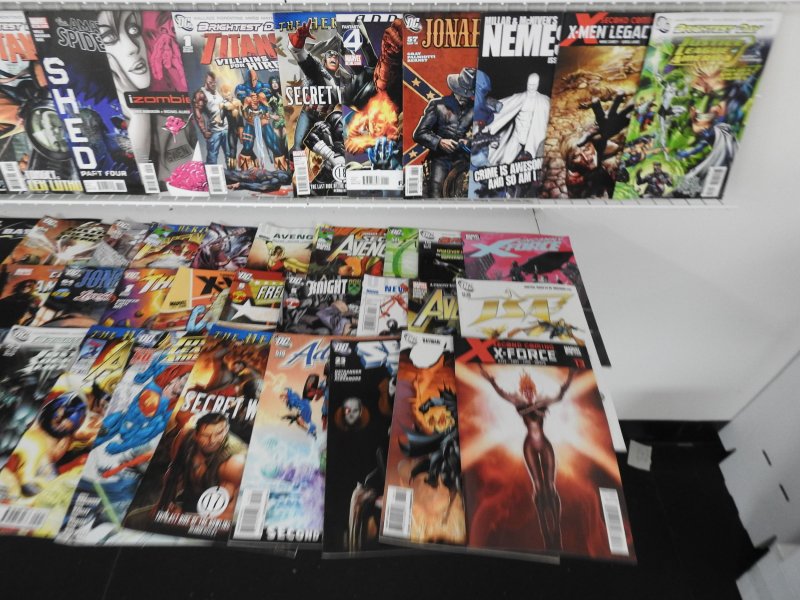Huge Lot of 200+ Comics W/ G.I. Joe, Flash, Nightwing Avg. VF- Condition!