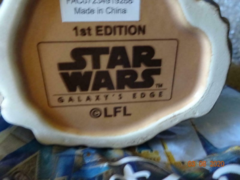 DISNEYLAND Star Wars Oga's Cantina Porg MUG cup, 2019, Bar, Disney Park MIB 